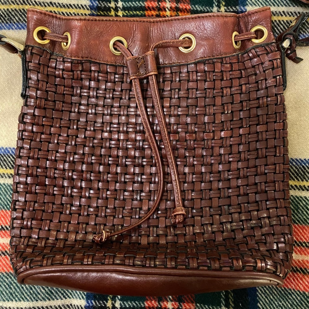 Vintage woven genuine leather bucket bag